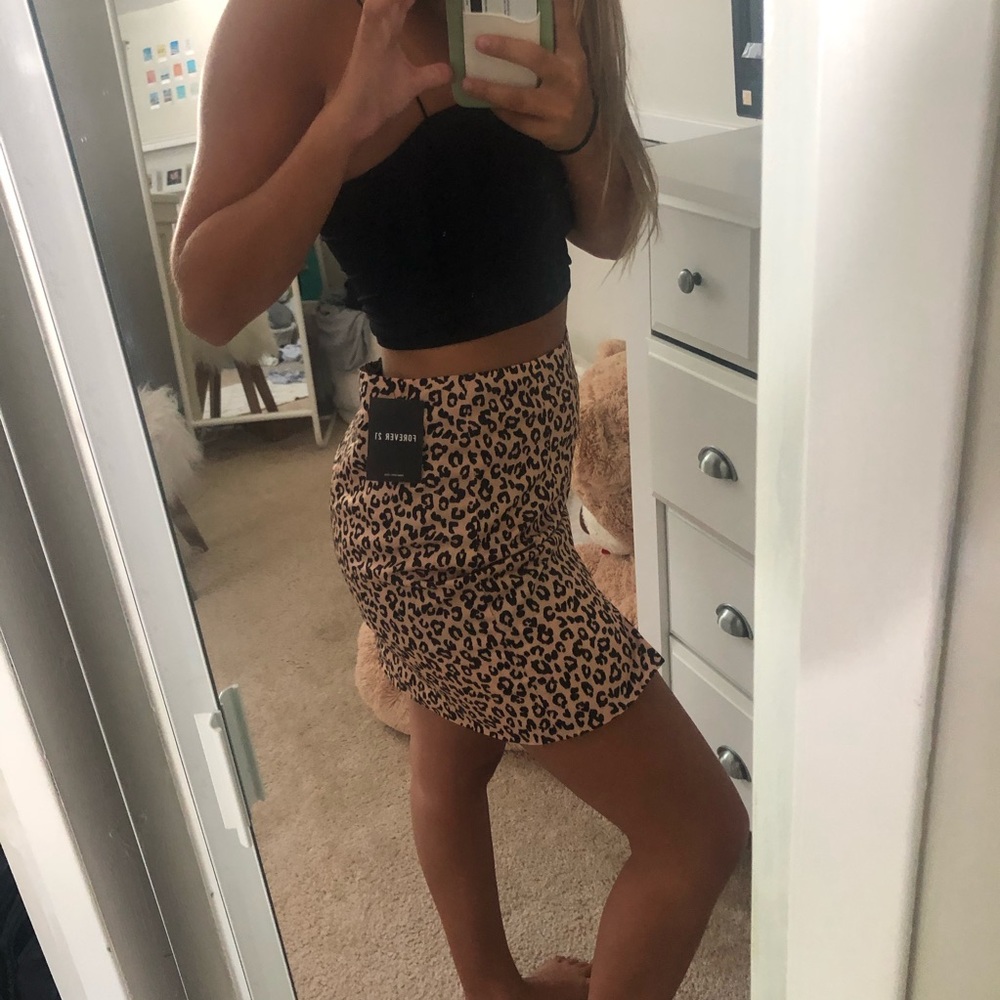 Cheetah Skirt - Picture 4 of 6